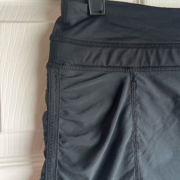 Lululemon rare black skirt size 6 - Picture 3 of 12
